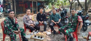 Sinergitas 3 Pilar Bhabinkamtibmas Kelurahan Jatikramat menghadiri Kegiatan Sosialisasi BPJS Kesehatan untuk Warga Jatikramat