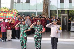 Kapolres Metro Jakarta Utara bersama Dandim 0502/JU Melaksanakan Pengamanan Kunjungan RI 1 di Ecovention Ancol Pademangan Jakarta Utara