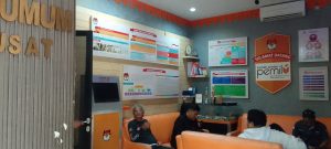 Salah satu Caleg menyambangin KPU pusat untuk meng klarifikasi hasil suara yang tidak Stabil