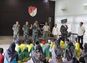 Ingin Mengenal Dekat Dengan TNI, Anak-Anak TK Kunjungi Kodim 0507/Bekasi
