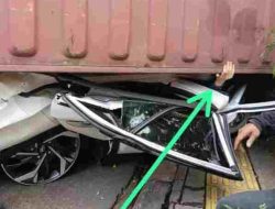 Kecelakaan terjadi diruas jalan raya Kamal sempat membuat kemacetan arus lalin dikedua arah nya,