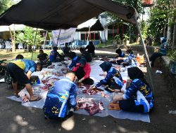Lanal Bandung Laksanakan Penyembelihan dan Penyaluran Daging Hewan Kurban Kepada Personel Lanal Bandung dan Masyarakat