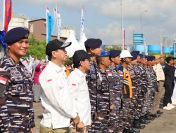 *TNI Angkatan Laut Jaga Rupiah Tetap Perkasa di Pulau Terluar*