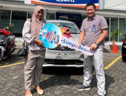 BRI Kanca Pondokgede Serahkan Hadiah Mobil kepada Pemenang Panen Undian Simpedes Periode 2 Tahun 2023
