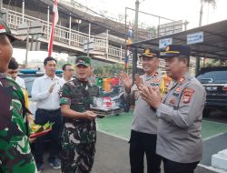 Surprise Danramil 02/ Matraman, Berikan Kue Ulang Tahun dan Tumpeng Pada HUT Bhayangkara ke-78