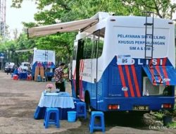 SIM keliling di Bekasi ini hanya beroperasi terbatas. Mengutip website Korlantas Polri, jadwal layanan SIM Keliling pada hari ini Sabtu 6 Juli 2024 berlokasi di Revo Town Bekasi. Pendaftaran layanan SIM keliling di Bekasi