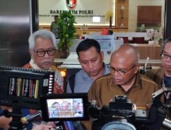 KUBU Staf Sekretariat Jenderal (Sekjen) PDIP Hasto Kristiyanto, Kusnadi, mengadukan penyidik KPK AKBP Rossa Purbo Bekti dan Priyatno ke Propam Polri.