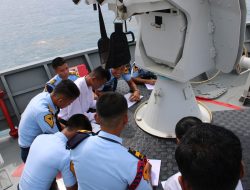 Tumbuhkan Jiwa Bahari, Siswa-Siswi SMA Taruna Hang Tuah Warship Tour Ke KAL Hinako 1-2-19 Lanal Nias
