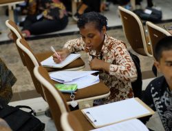 Lin, Putri Suku Oburauw Papua Barat yang ingin Mengabdi Lewat Polri*