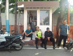  Patroli  Polsubsektor Cempaka Putih Barat Sampaikan Imbauan Kamtibmas