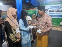Dua Forum mengadakan Santunan Anak Yatim Piatu