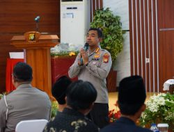 Jumat Berkah, Polres Metro Bekasi Santuni Anak Yatim dan Piatu