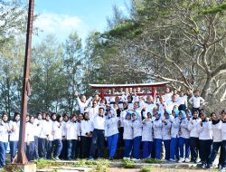 Pererat Rasa Kekeluargaan, Danlanlal Sabang Ajak Prajurit, PNS, dan P3K Olahraga dan Makan Lesehan Bersama*