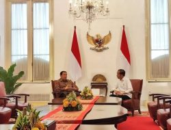 Presiden RI Joko Widodo Menerima Kunjungan Presiden Keenam RI SBY di Istana Merdeka
