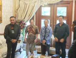 Calon Gubernur DK Jakarta dari kalangan independen, Dharma Pangrekun menilai, persoalan kemiskinan yang masih ada di tengah masyarakat Jakarta disebabkan adanya perlakuan yang tidak beradab. Menurutnya, kemiskinan warga Jakarta