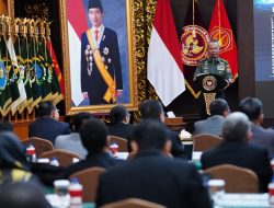 Kasum TNI Berikan Pembekalan Pada Executive Course Cohort-7 Unhan RI