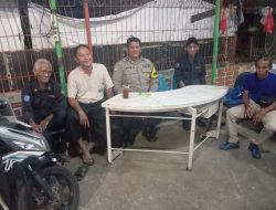 Sambangi Satkamling Rw 04 Kel. Kebon kelapa, Bhabinkamtibmas Kebon kelapa sampaikan himbauan Kamtibmas
