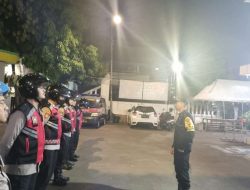 Panit II Samapta, Pimpin Apel Operasi Cipta Kondisi Malam Hari Di Halaman Mapolsek Johar Baru