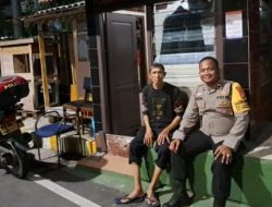 Patroli Wilayah Bhabinkamtibmas Rawasari Sambangi Petugas Pos Kamling