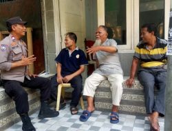 Bhabinkamtibmas Kelurahan Galur Melaksanakan Kegiatan Patroli dan Sambang Pos Kamling RW 01