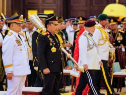 Kapolri Dapat Gelar Panglima Gagah Pasukan Polis Dari Kerajaan Malaysia