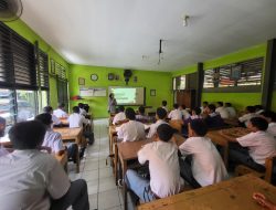 Kegiatan Mahasiswa Goes To School Cegah Tawuran di SMK Kampung Jawa