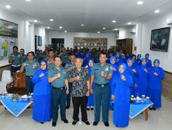 Prajurit dan Keluarga Besar Lanal Bandung Terima Motivasi Dari Pakar Komunikasi dan Motivator Profesional