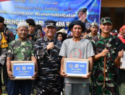 Dalam Rangka Hari Armada RI Tahun 2024, Lanal Bandung Gelar Bersih-Bersih Pantai Pangandaran dan Bakti Sosial CHAKRA NEWS MY ID