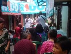 Simpul Relawan RESERSE menggelar Program SEMUR (Sembako tebus Murah) di Kelurahan Mangga Dua Selatan