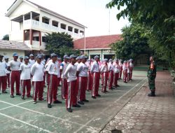 Babinsa Peltu Syamsul Berikan Pelatihan PBB Kepada Siswa SMAN 2 Kebalen Untuk Tingkatkan Disiplin
