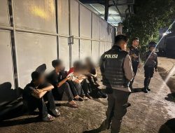 Aksi Konvoi Remaja bawa Sajam, Tim Patroli perintis Presisi Polres Metro Jakarta Barat Amankan 8 Remaja Berikut 6 Buah Sajam 