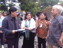 PJ Gubernur DKJ, Wamen BUMN, dan Wamen Parekraf Kunjungi Lokbin Kota Intan, Bahas Penataan PKL