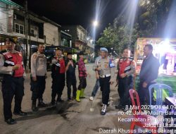Patroli KRYD Polsek Metro Penjaringan: Antisipasi Tawuran dan Kejahatan Jalanan
