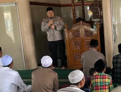 Safari Jum’at Kamtibmas Polres Metro Bekasi Di Masjid Jami’ Daeus Sa’Adah Desa Kedungwaringin