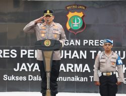 Kapolres Tanjung Priok Pimpin Upacara Kenaikan Pangkat dan Penghargaan: Apresiasi untuk Pengabdian dan Sinergi dengan Masyarakat