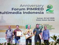 Panglima TNI Raih Penghargaan Pemimpin Visioner di Pimred Award 2025