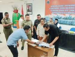 Warga Eks Kampung Bayam Tandatangani Kontrak Unit HPPO Jakarta International Stadium(JIS)