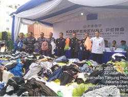 Bea Cukai dan TNI AL Gagalkan Pemasukan Peti Kemas Bermuatan Ballpress di Pelabuhan Tanjung Priok