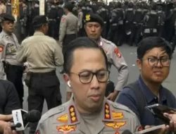 Polda Metro Jaya Mengimbau Masyarakat Yang Ikut Demo Buruh Di Depan Gedung DPR/MPR Pada Kamis (28/8) Tidak Melakukan Live TikTok.