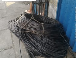 Ada Apa Ya????.Ketua RW 01 Warakas Pungli Vendor Pemasangan Kabel Optik