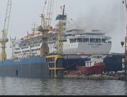 Detik-detik Kapal Dorolonda Terbakar di Pelabuhan Tanjung Priok, Pekerja Langsung Berhamburan