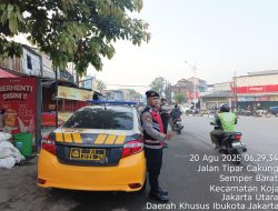 Polisi Koja Gelar Pengaturan Lalu Lintas Pagi di Depan Sekolah Marsudirini