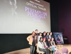 Trailer dan Poster Resmi Perempuan Pembawa Sial Resmi Dirilis, Angkat Mitos Bahu Laweyan