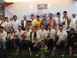 Bang Habibie Resmi Menjadi Ketua Forum Pemuda Betawi 2000, setelah dilantik Oleh Achmad Azram