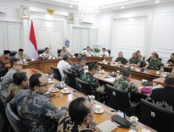 Forkopimda DKI Jakarta Rapat di Balai Kota, Bahas Perbaikan Halte hingga Penindakan Aksi Anarkis