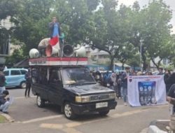 Massa Kepung DPRD DKI, Tuntut Bongkar Tunjangan Fantastis