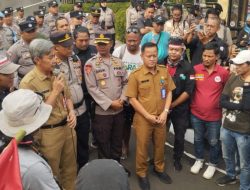 Pemkab Tangerang Di Demo FWJ Indonesia Tuntut Tanggungjawab Bupati