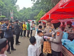 Rayakan HUT ke-77, Polwan Ditreskrimsus Polda Metro Jaya Gelar Bakti Sosial dan Santuni Anak Yatim