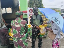 Jaga Kestabilan Harga Beras, Para Babinsa Dari Kodim 1710/Mimika Bekerja Sama Dengan Perum Bulog Terus Menjual Beras SPHP Untuk Warga Mimika