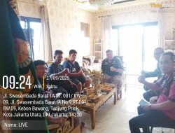 Pertemuan Ketua Umum Laskar Hukum Indonesia di kediaman Penasehat Media ChakraNews.my.id Sultan Ahmed Alyusuf